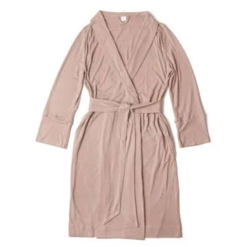 Goumi Women's Elegant Beige Robe